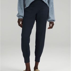 Lululemon align joggers navy size 4